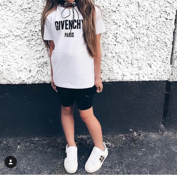 Kids Givenchy Tshirt Hot Sale, 56% OFF | www.emanagreen.com Kids Givenchy Tshirt Hot Sale, 56% OFF | www.emanagreen.com